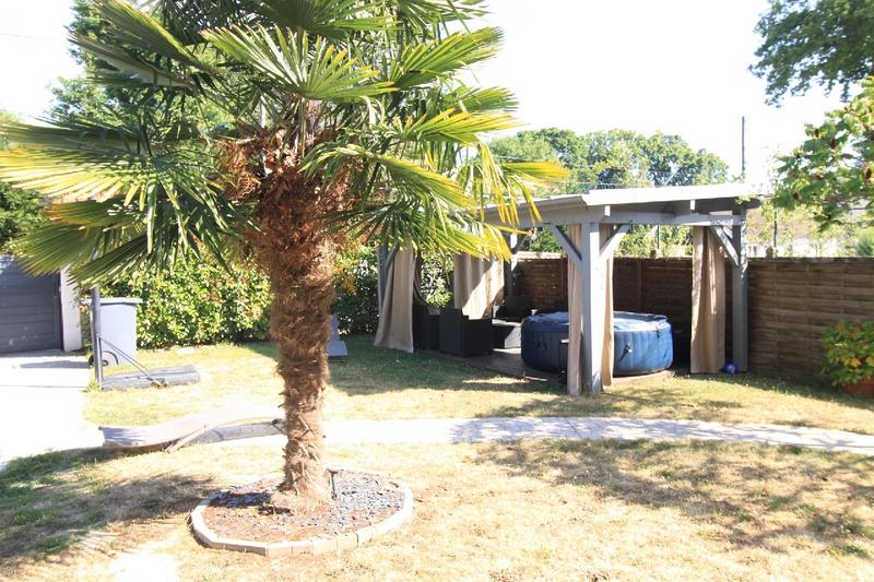 Maison - 220 m² - 7 pièces