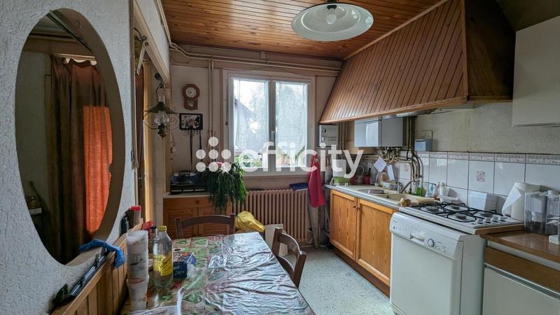 Maison - 130 m² - 8 pièces