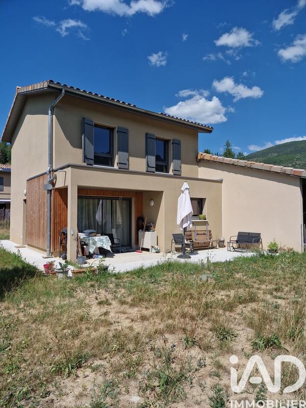 Maison - 86 m² - 5 pièces