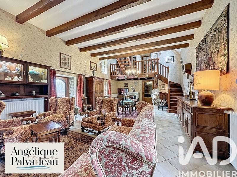 Maison - 246 m² - 7 pièces