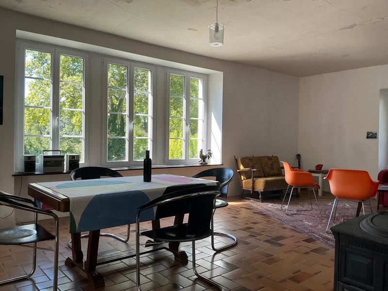Maison - 225 m² - 9 pièces