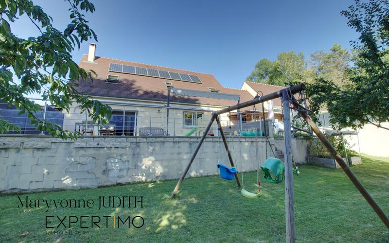 Maison - 158 m² - 6 pièces