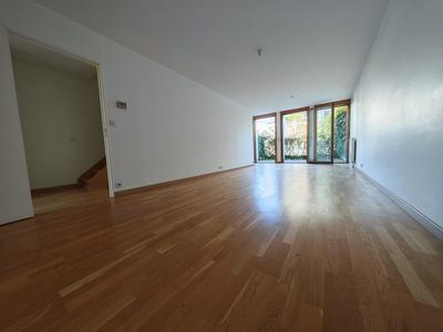 Duplex - 93 m² - 5 pièces