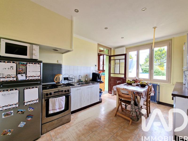 Maison - 94 m² - 5 pièces