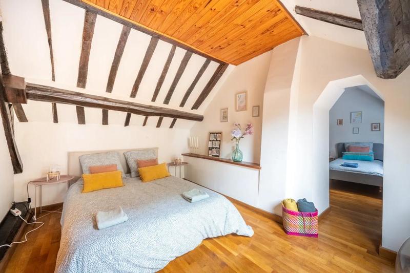 Maison - 178 m² - 8 pièces