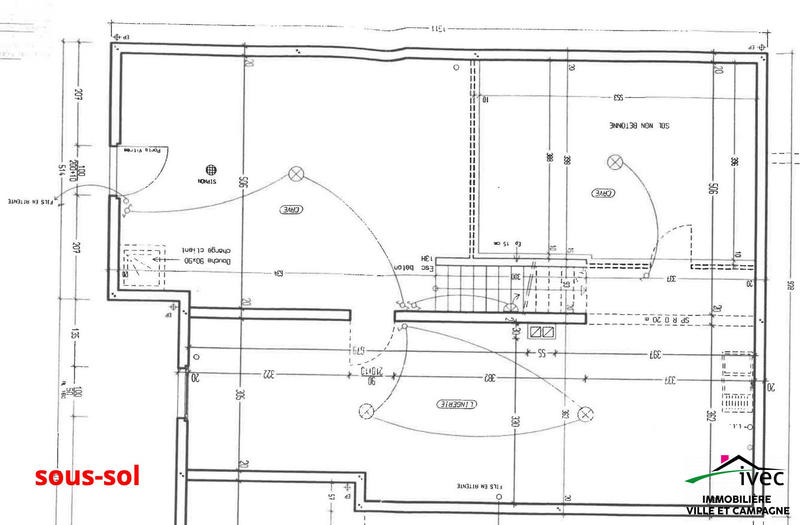 Maison traditionnelle - 142 m² - 5 pièces