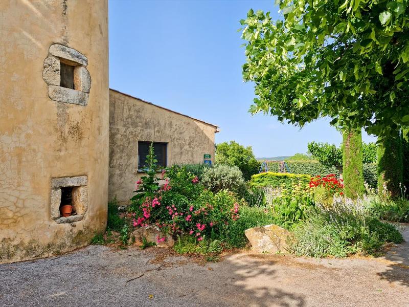 Propriété - 390 m² - 14 pièces