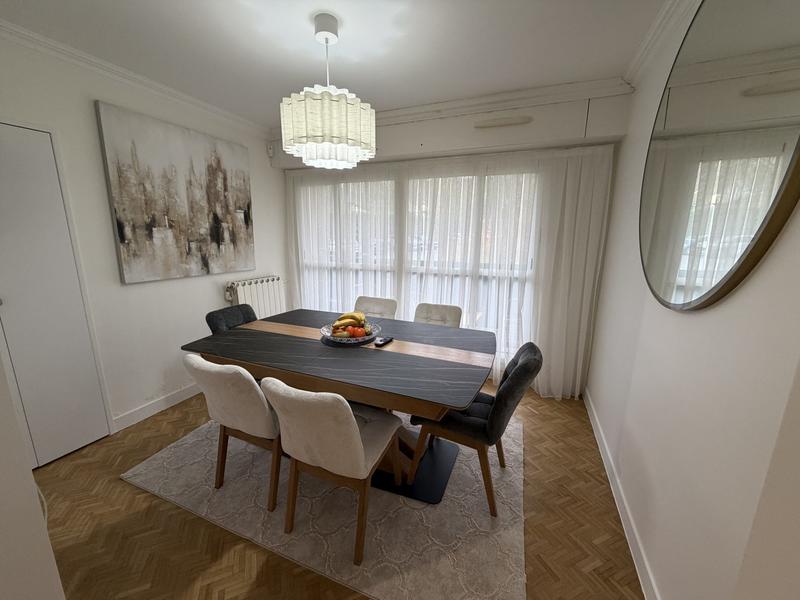 Appartement - 94 m² - 5 pièces