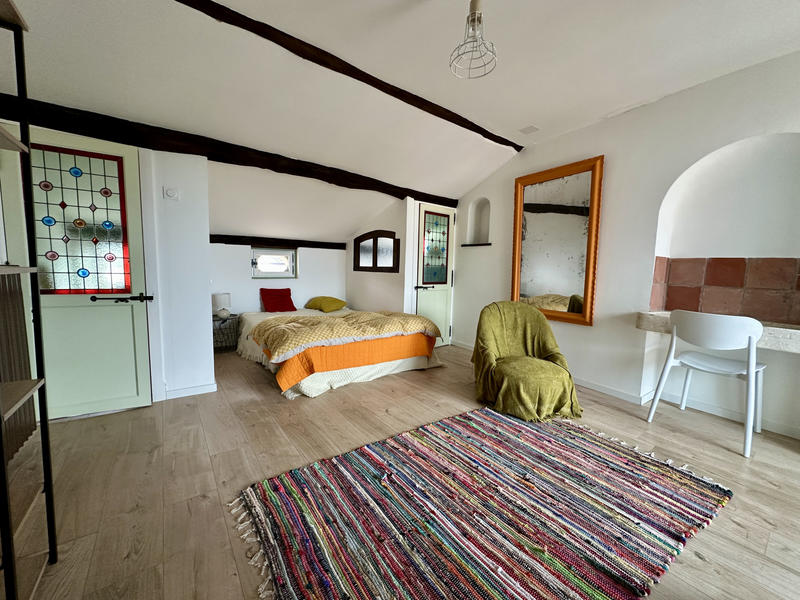 Maison - 223 m² - 9 pièces