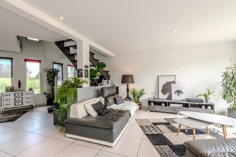 Maison - 143 m² - 4 pièces