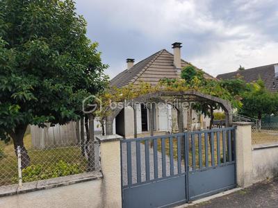 Maison - 115 m² - 6 pièces