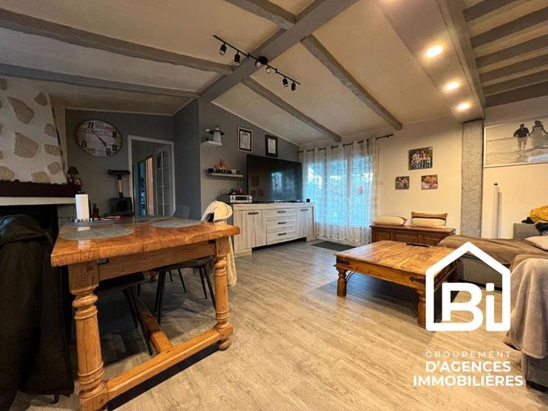 Châlet - 94 m² - 5 pièces