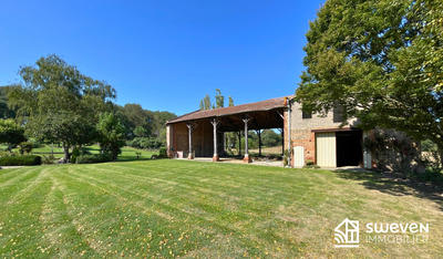 Maison - 340 m² - 8 pièces