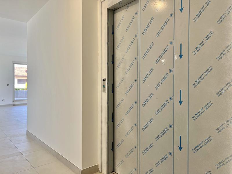 Appartement - 224 m² - 5 pièces