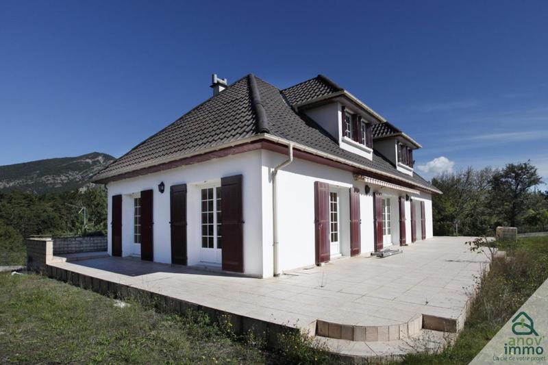 Maison - 166 m² - 7 pièces