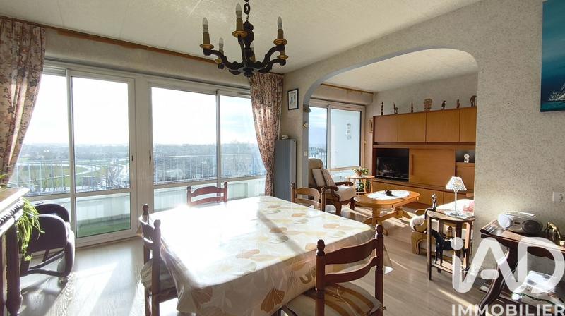 Appartement - 81 m² - 3 pièces