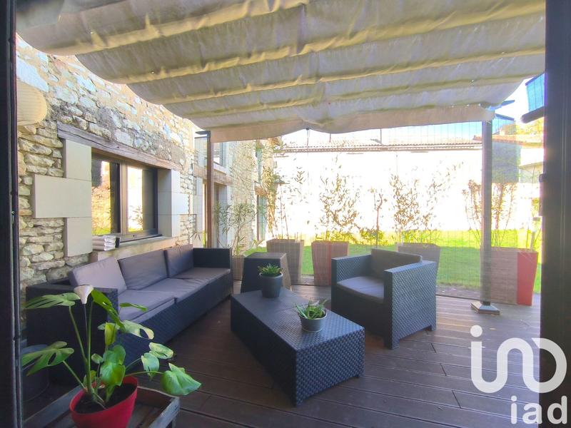 Maison - 326 m² - 9 pièces