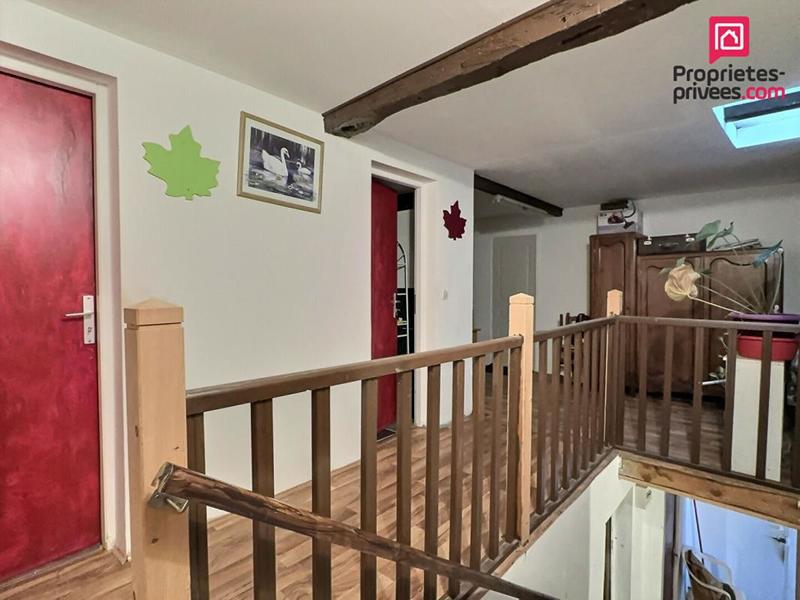 Maison - 210 m² - 9 pièces