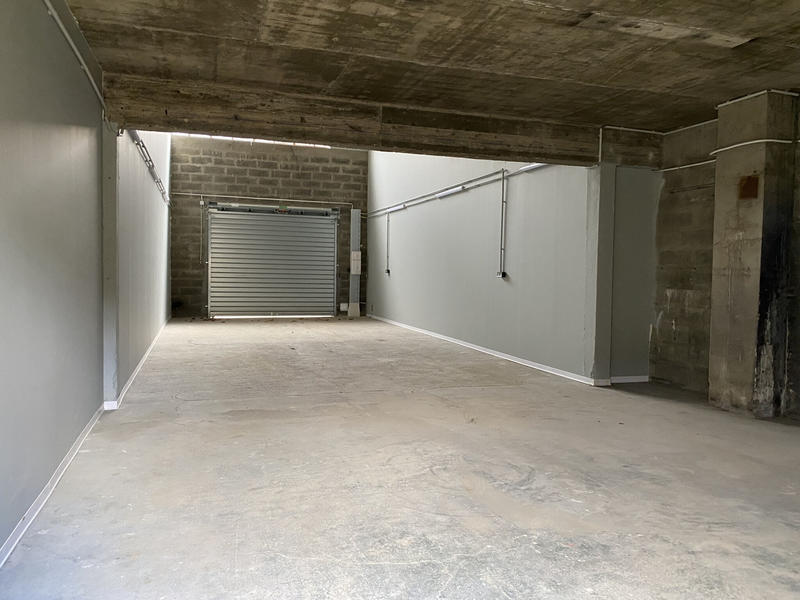 Entrepôt - 111 m²