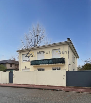 Maison - 220 m² - 7 pièces