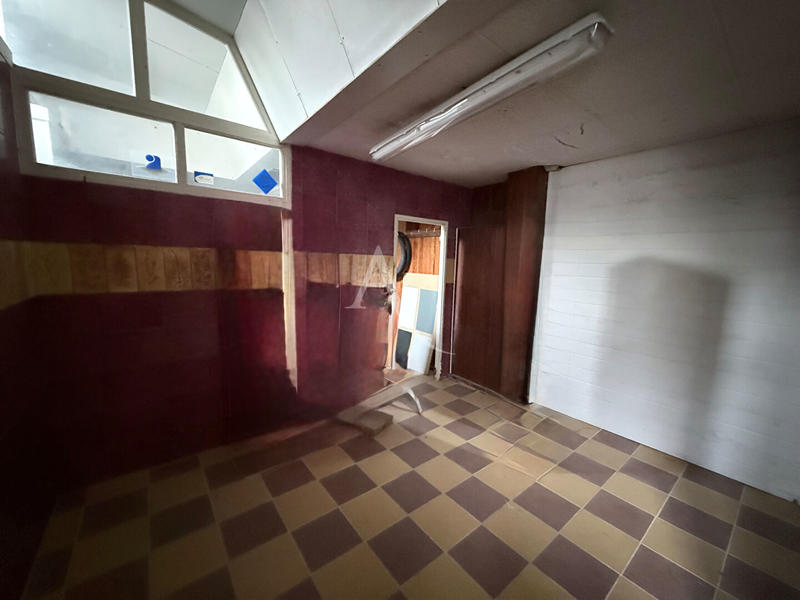 Local commercial - 36 m² - 2 pièces