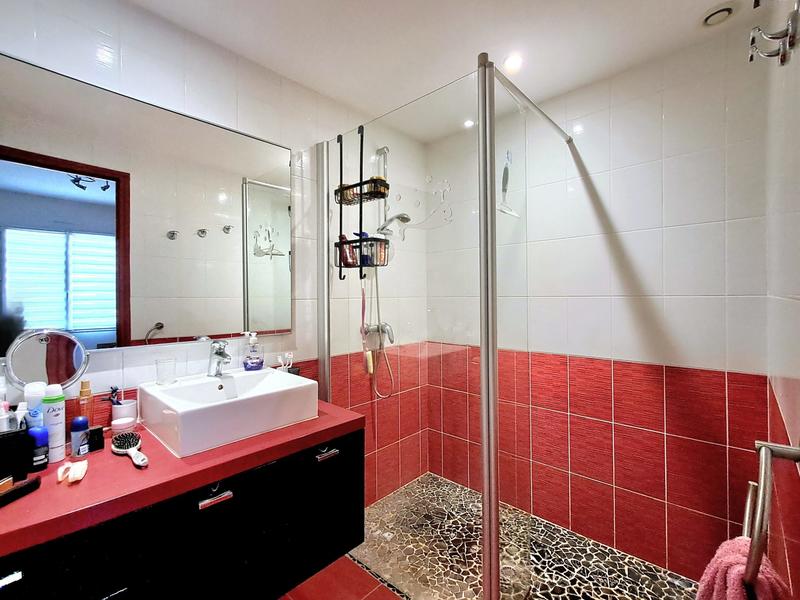 Maison - 145 m² - 7 pièces