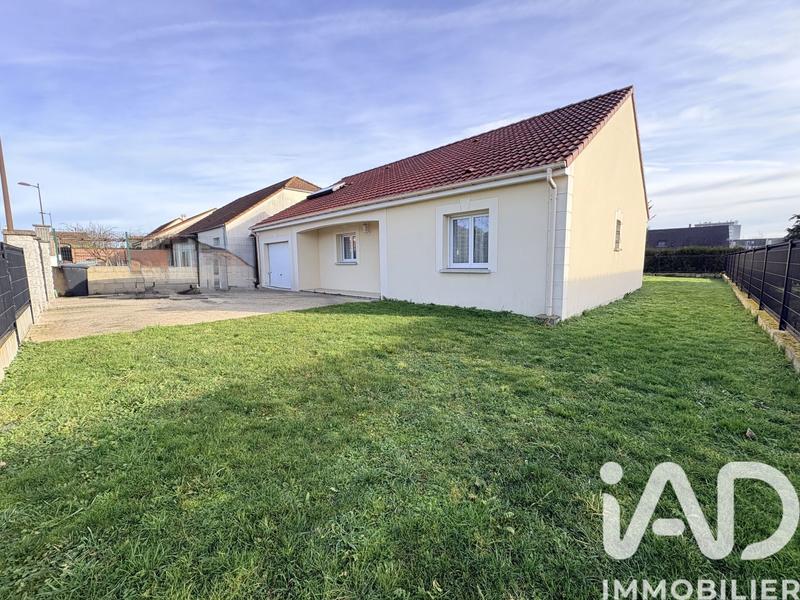 Maison - 96 m² - 4 pièces