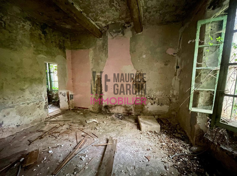 Maison - 180 m² - 8 pièces