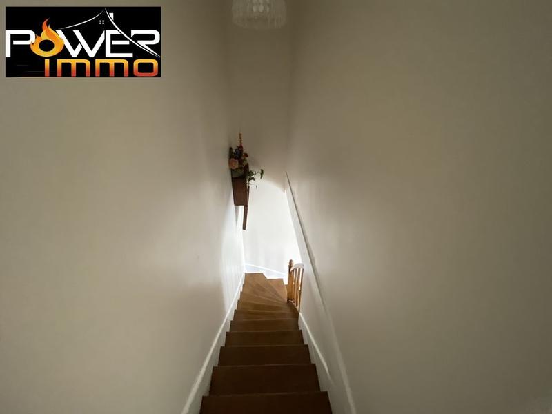 Château - 80 m² - 4 pièces