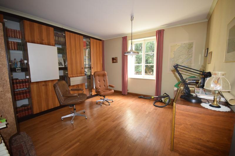 Viager - Maison ancienne - 242 m² - 10 pièces