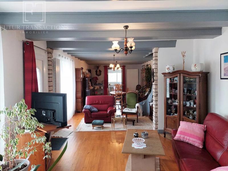 Maison - 160 m² - 7 pièces