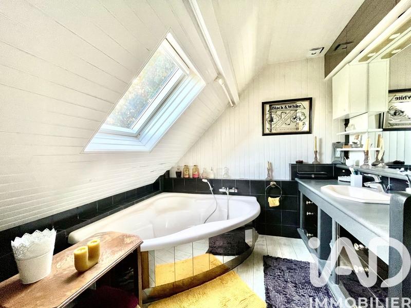 Maison - 150 m² - 5 pièces