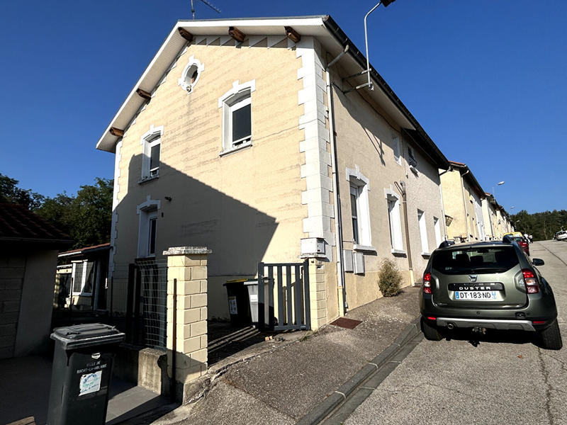 Maison - 90 m² - 4 pièces