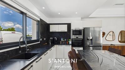 Maison - 110 m² - 4 pièces