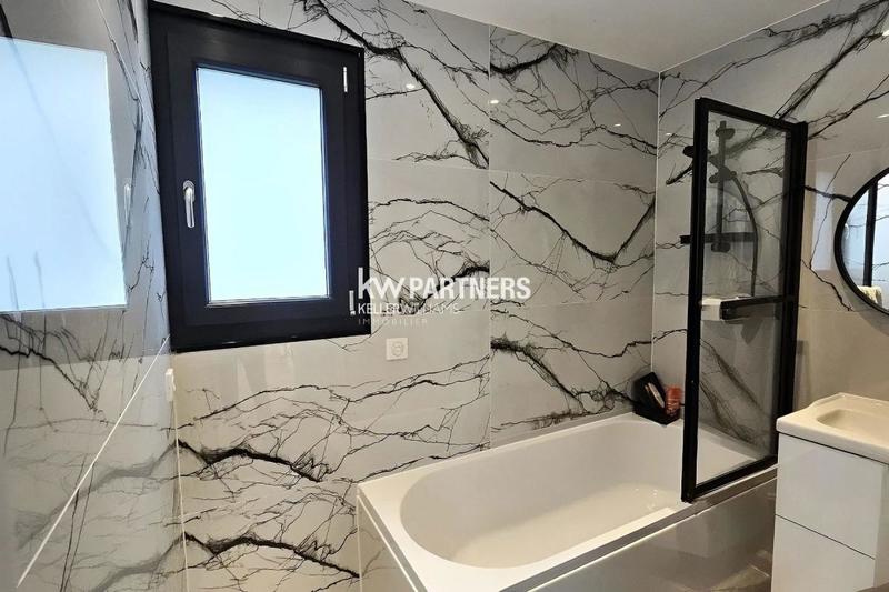 Maison d'architecte - 446 m² - 9 pièces