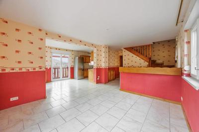 Maison - 200 m² - 5 pièces