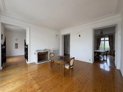 Appartement - 239 m² - 6 pièces