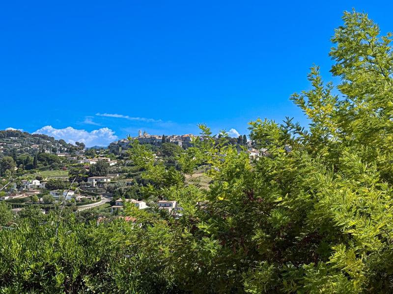 Maison chambre d'hôtes - 545 m² - 18 pièces