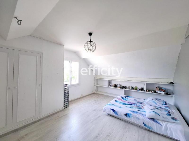 Maison - 138 m² - 7 pièces