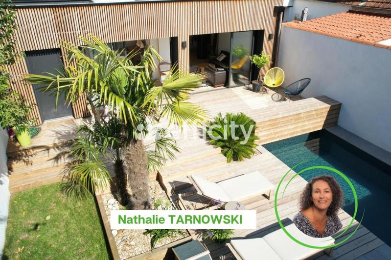 Maison - 182 m² - 8 pièces