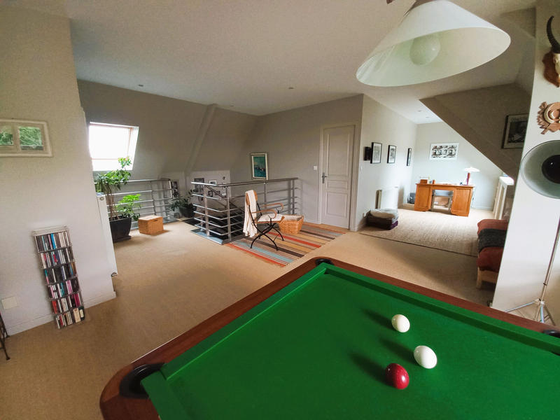 Maison - 195 m² - 7 pièces