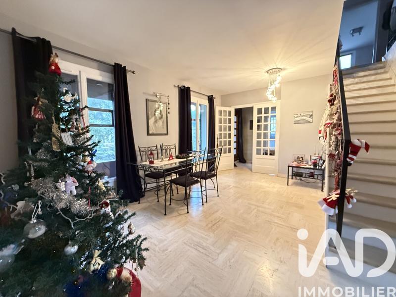 Maison - 122 m² - 6 pièces