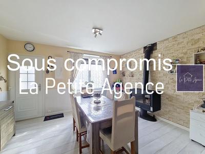 Maison - 99 m² - 5 pièces