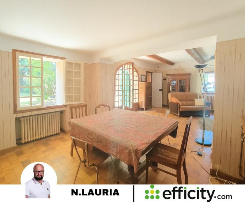 Maison - 185 m² - 9 pièces