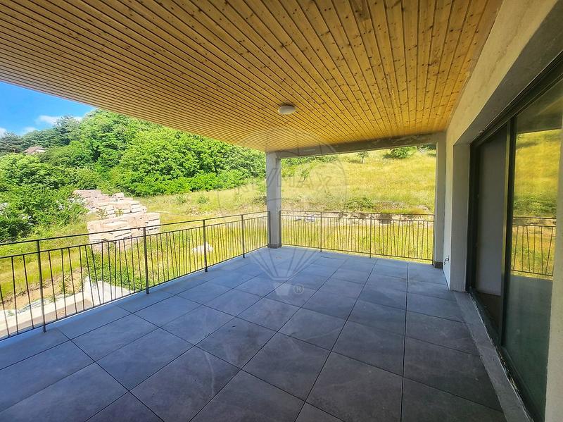 Appartement - 107 m² - 4 pièces