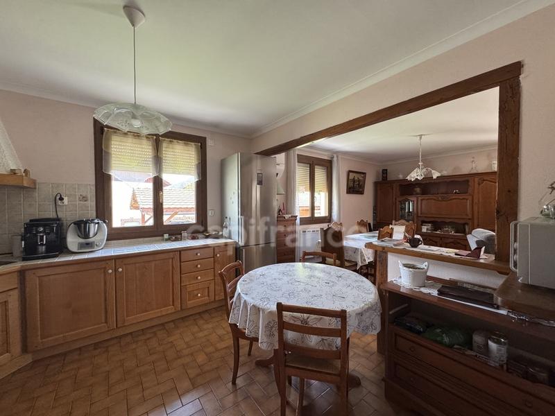 Maison - 182 m² - 7 pièces