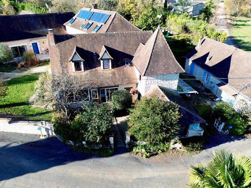 Maison - 105 m² - 6 pièces