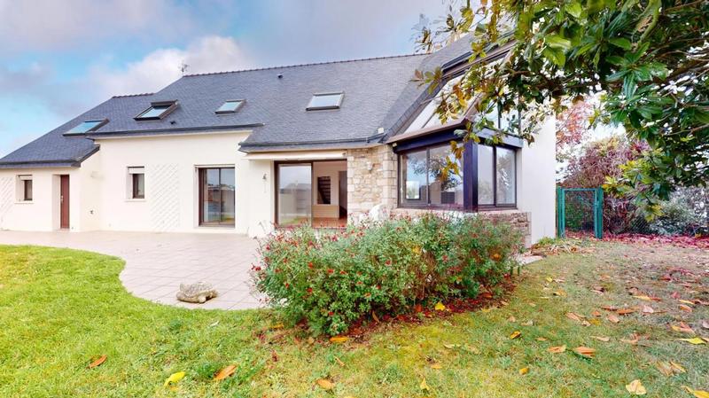 Maison - 182 m² - 7 pièces