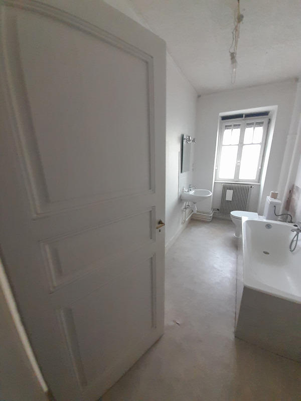 Appartement ancien - 95 m² - 4 pièces