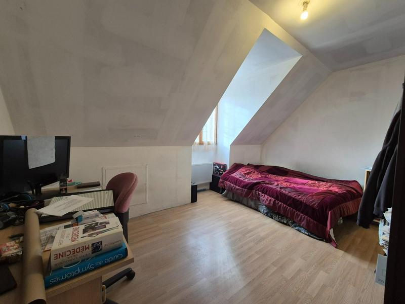 Maison - 142 m² - 6 pièces